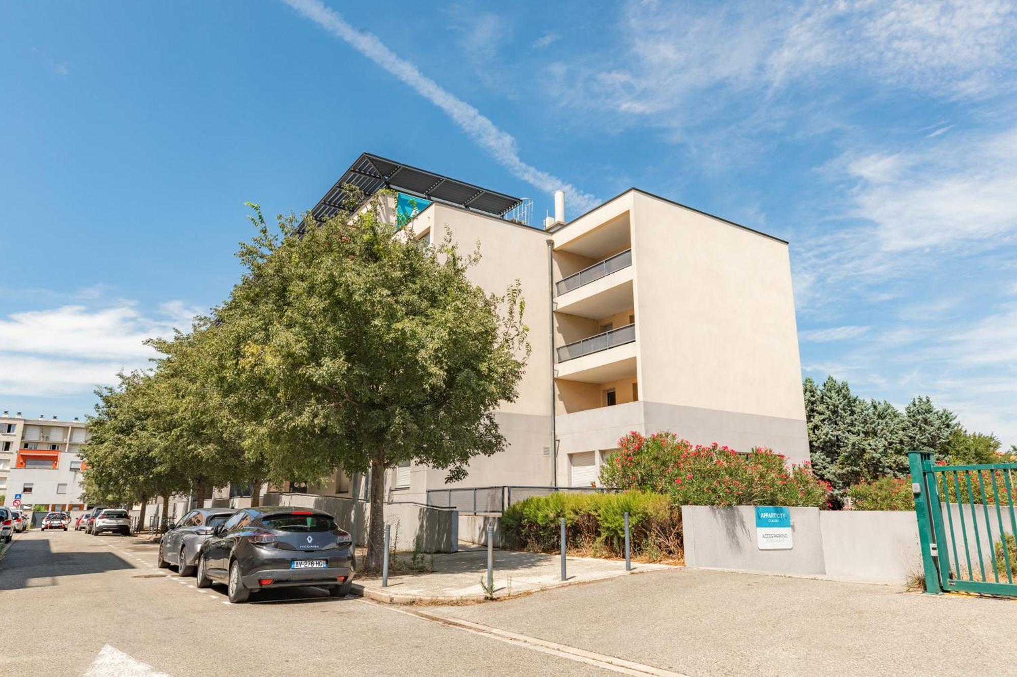 Appart'City Classic Montélimar Exterior photo
